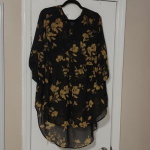 Sheer, hi low blouse size 2 Torrid